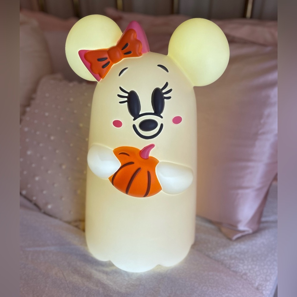 Disney Minnie Mouse Cutie Ghost Light-Up Decor – 16''